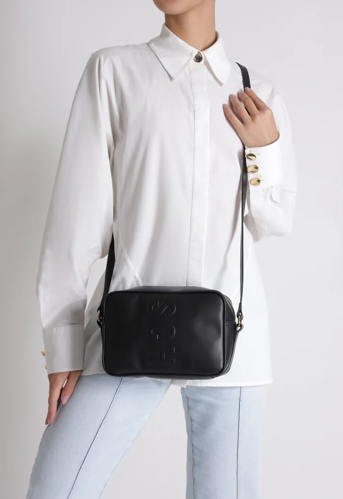 Bolsa-Media-Tiracolo-Tassy-Preta-3-1.webp