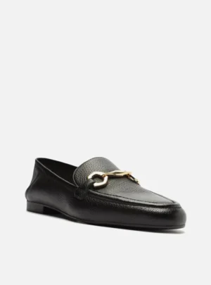 Mocassim Arezzo Luma Couro Preto com Bridão Metálico e Salto 2cm